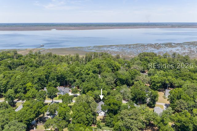 19 Laughing Gull Dr, Beaufort, SC 29907