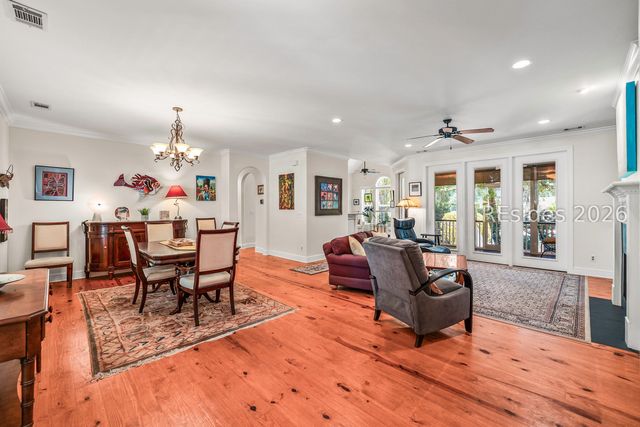 19 Laughing Gull Dr, Beaufort, SC 29907