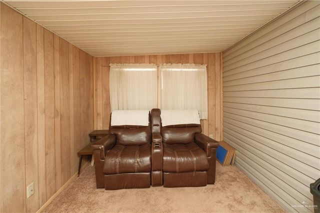 215 S Valley View Road 115, Donna, TX 78537