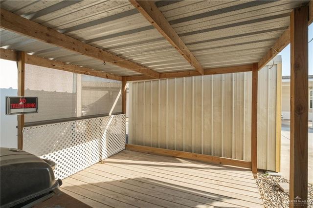 215 S Valley View Road 115, Donna, TX 78537