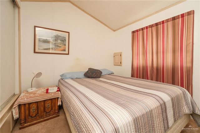 215 S Valley View Road 115, Donna, TX 78537