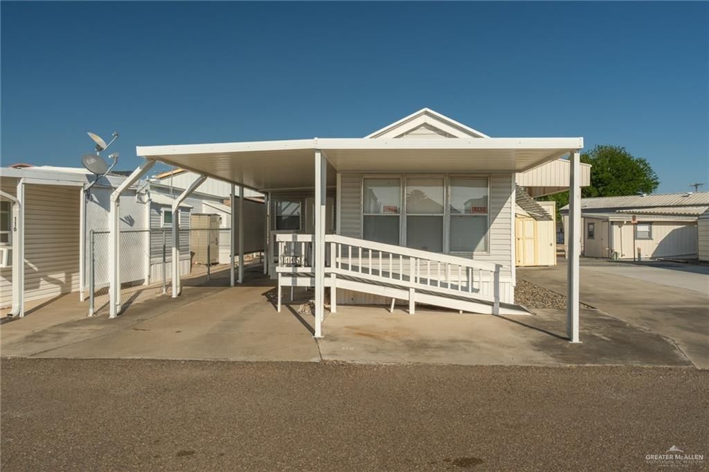 215 S Valley View Road 115, Donna, TX 78537