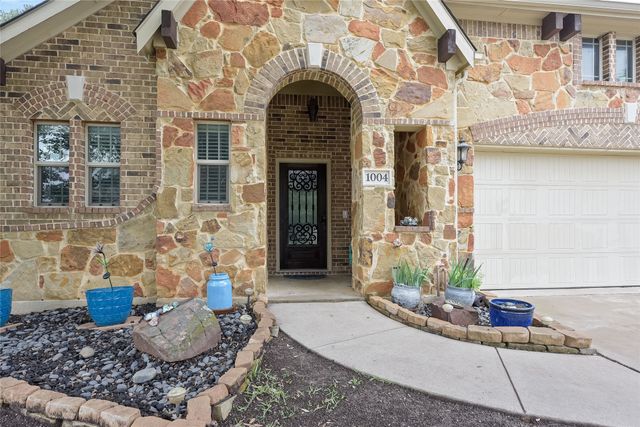 1004 Tara Drive, Burleson, TX 76028