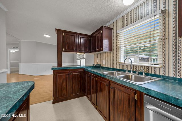 3857 Kings Crossroads Road, Greenville, NC 27834