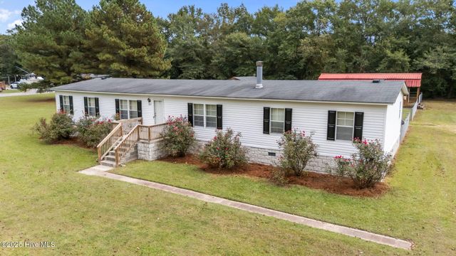 3857 Kings Crossroads Road, Greenville, NC 27834
