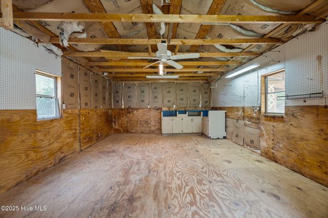 3857 Kings Crossroads Road, Greenville, NC 27834
