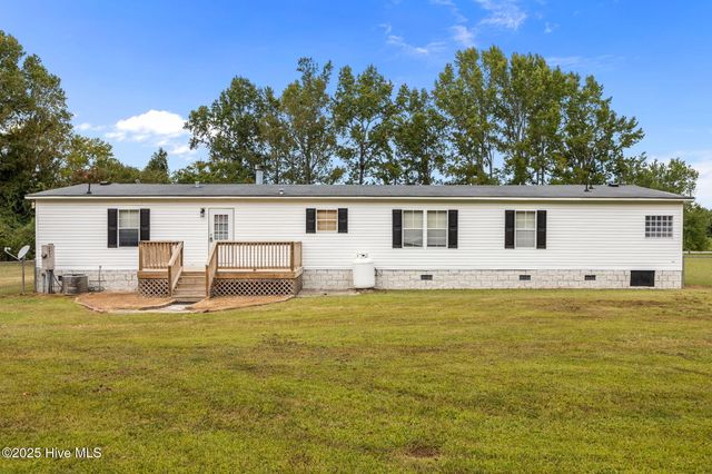 3857 Kings Crossroads Road, Greenville, NC 27834