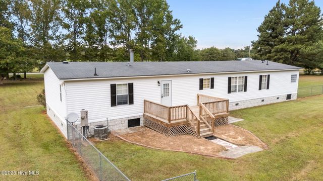 3857 Kings Crossroads Road, Greenville, NC 27834