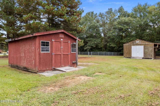 3857 Kings Crossroads Road, Greenville, NC 27834