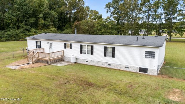 3857 Kings Crossroads Road, Greenville, NC 27834