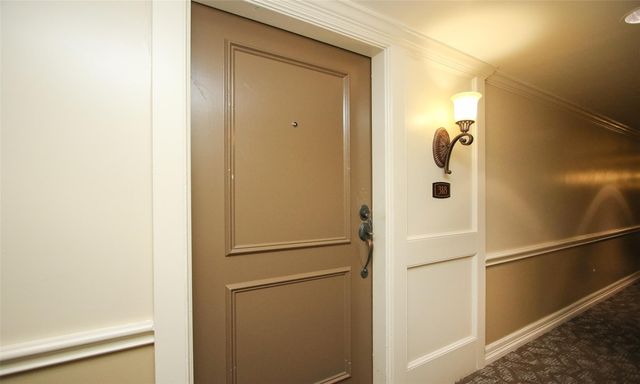 3525 Sage Road 318, Houston, TX 77056