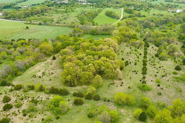 16716 Dempsey Road, Leavenworth, KS 66048