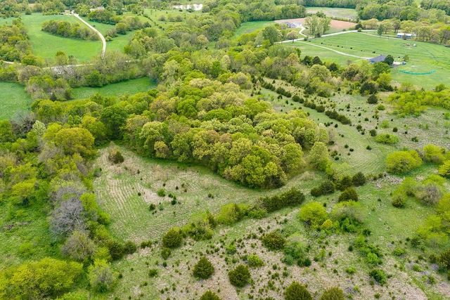 16716 Dempsey Road, Leavenworth, KS 66048