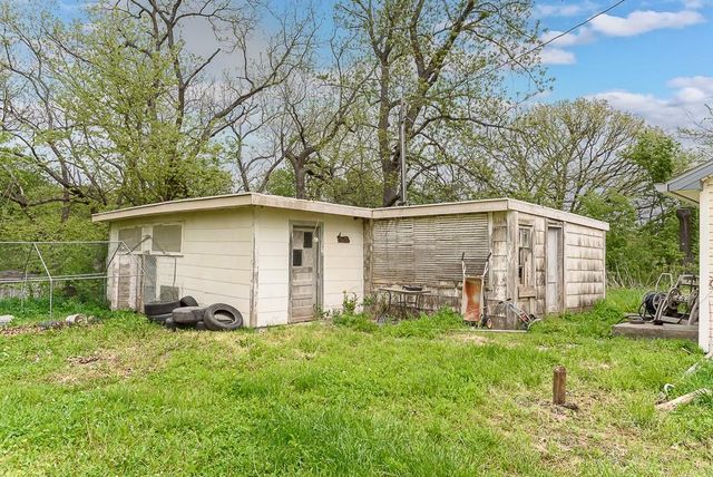 16716 Dempsey Road, Leavenworth, KS 66048