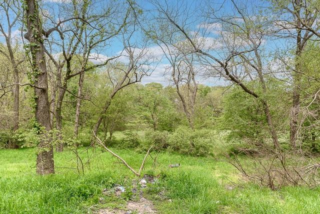16716 Dempsey Road, Leavenworth, KS 66048