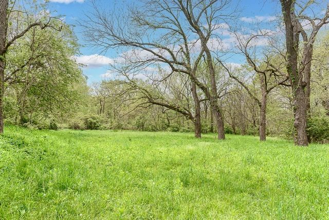 16716 Dempsey Road, Leavenworth, KS 66048