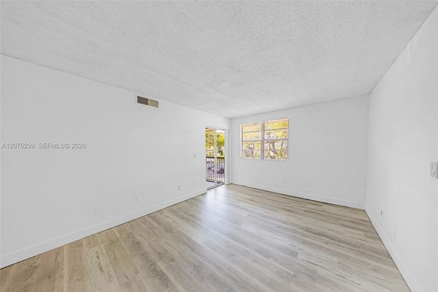 1237 SW 46th Avenue 806, Pompano Beach, FL 33069