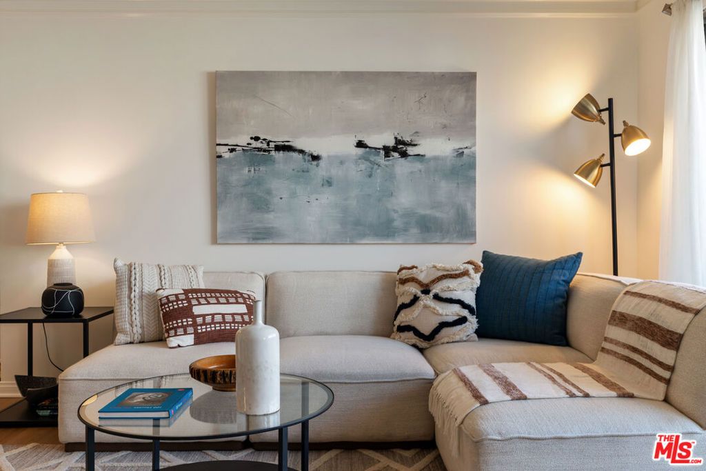 1021 12th Street 203, Santa Monica, CA 90403 — exterior
