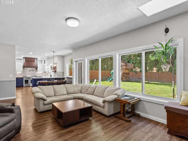 10216 Ne 27TH Ave, Vancouver, WA 98686