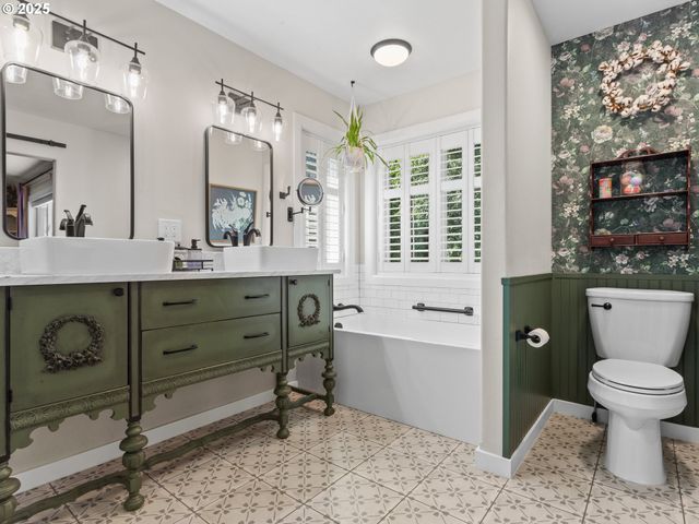 10216 Ne 27TH Ave, Vancouver, WA 98686