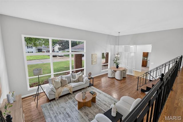 7323 Cartwheel Lane, Hazelwood, MO 63042