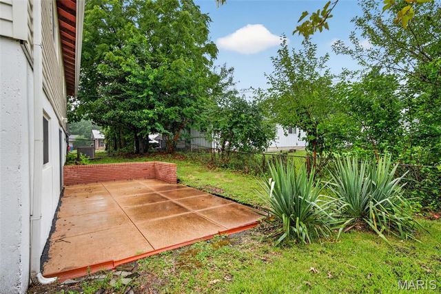 7323 Cartwheel Lane, Hazelwood, MO 63042