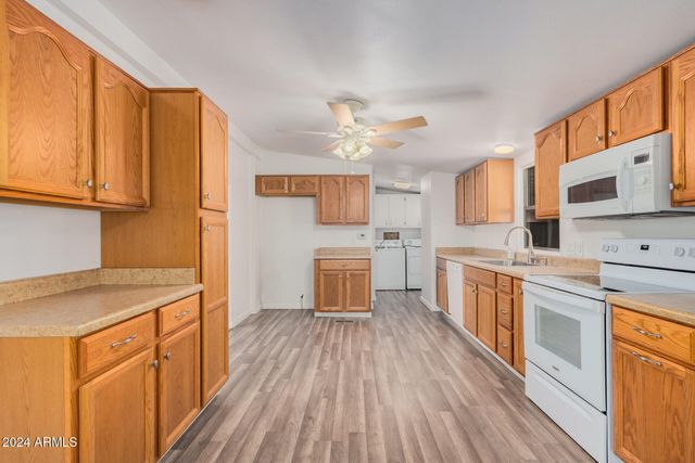 2650 W UNION HILLS Drive 54, Phoenix, AZ 85027