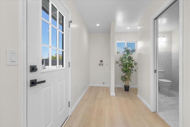 1237 Ashby Ave, Berkeley, CA 94702