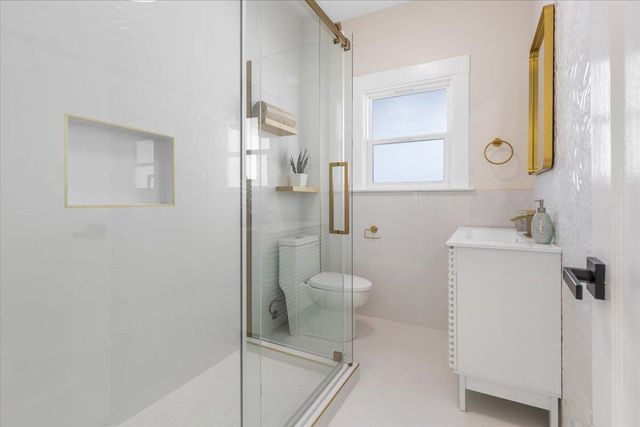 1237 Ashby Ave, Berkeley, CA 94702