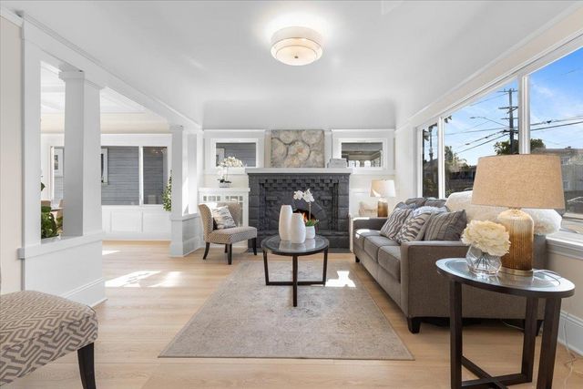 1237 Ashby Ave, Berkeley, CA 94702