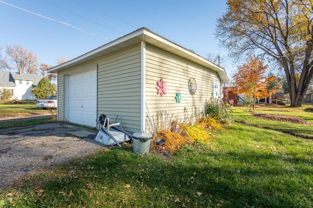 600 E 7th Street, Starbuck, MN 56381