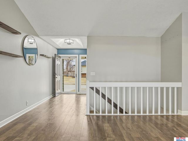 1108 Conestoga Road, Papillion, NE 68046