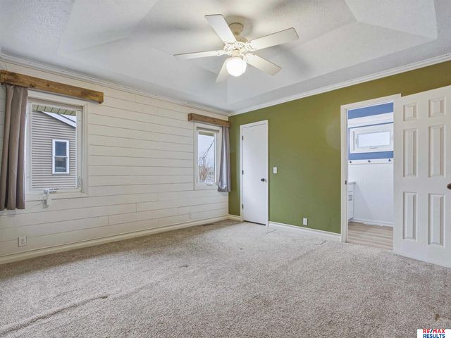 1108 Conestoga Road, Papillion, NE 68046