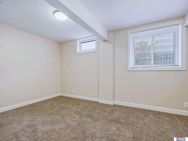 1108 Conestoga Road, Papillion, NE 68046