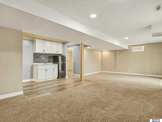 1108 Conestoga Road, Papillion, NE 68046