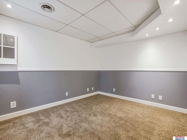 1108 Conestoga Road, Papillion, NE 68046