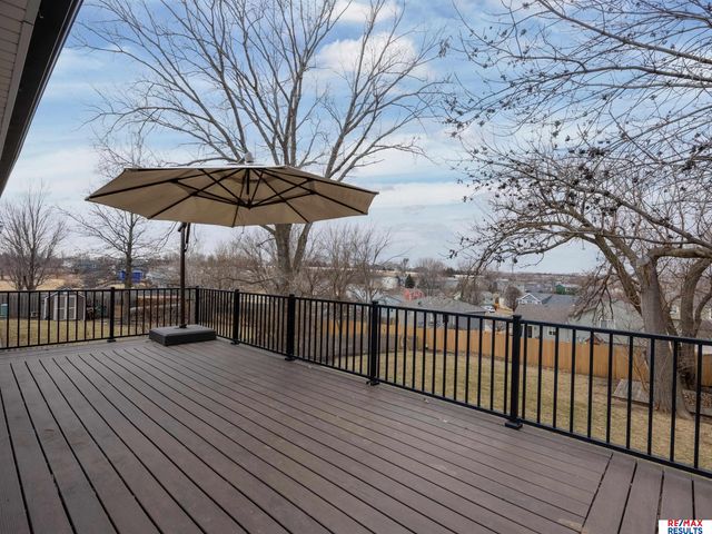 1108 Conestoga Road, Papillion, NE 68046