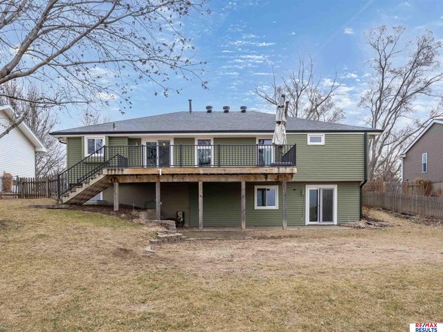 1108 Conestoga Road, Papillion, NE 68046