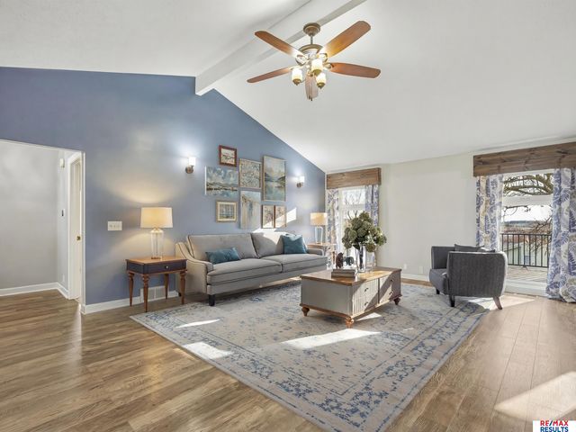 1108 Conestoga Road, Papillion, NE 68046