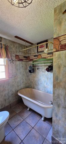 3110 Ninth Tee Drive, Newton, NC 28658