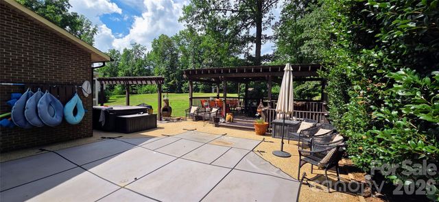 3110 Ninth Tee Drive, Newton, NC 28658