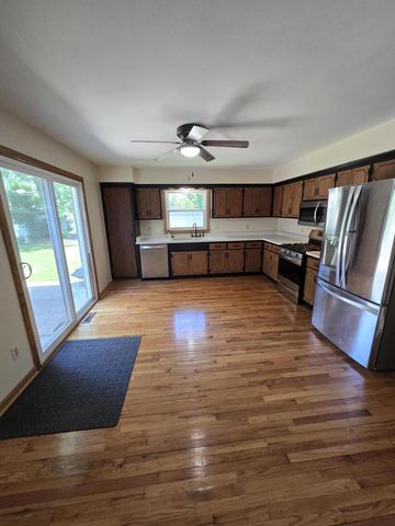 447 S Woodland DRIVE, Whitewater, WI 53190