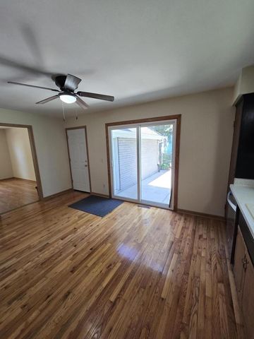 447 S Woodland DRIVE, Whitewater, WI 53190