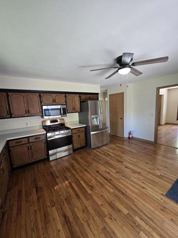 447 S Woodland DRIVE, Whitewater, WI 53190