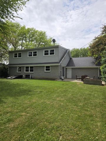 447 S Woodland DRIVE, Whitewater, WI 53190