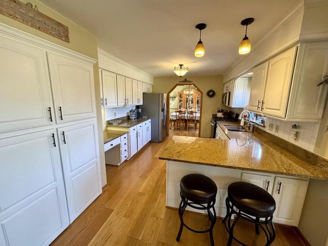 32612 Trail LANE, Burlington, WI 53105