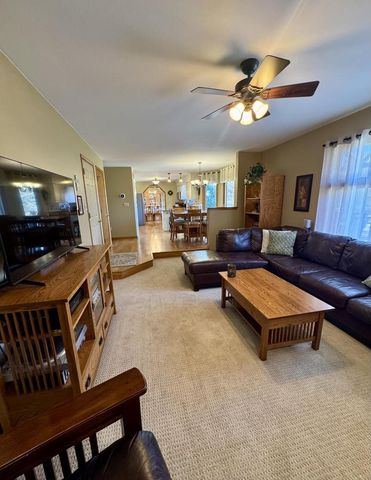 32612 Trail LANE, Burlington, WI 53105