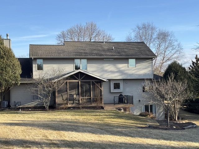 32612 Trail LANE, Burlington, WI 53105