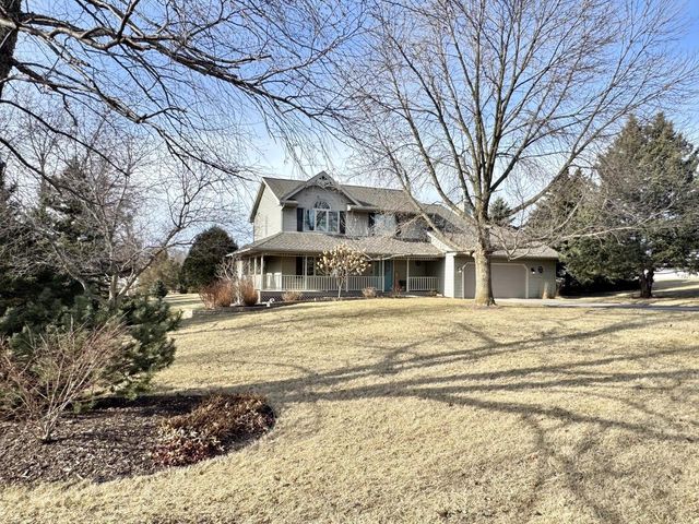 32612 Trail LANE, Burlington, WI 53105