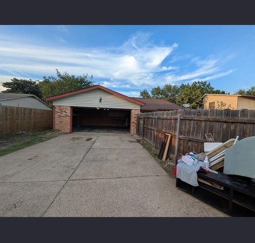 2604 Peppertree Place, Plano, TX 75074